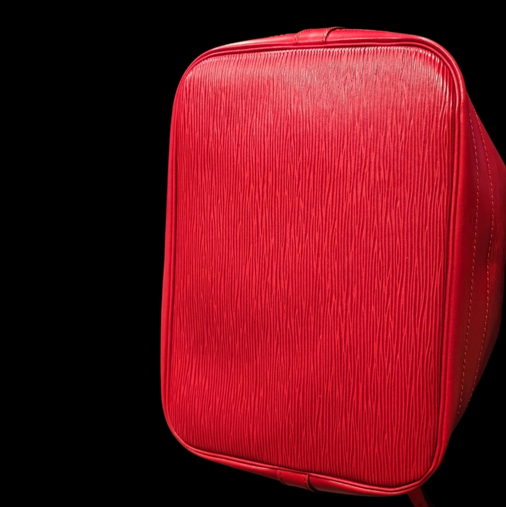 LOUIS VUITTON Vintage Epi Noe in Castillan Red - GORGEOUS! - Picture 9 of 11